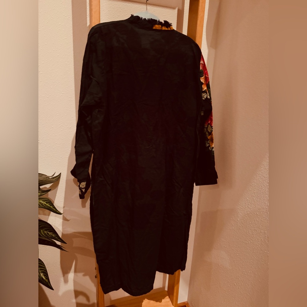 NWOT Limelight Floral Black Tunic Kurti South Asian Indian gold details - Picture 9 of 12